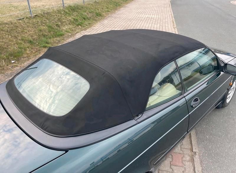 Occasion Saab 9-3 Cabriolet 130 ch (95 kW) 1998 Vert Cabriolet