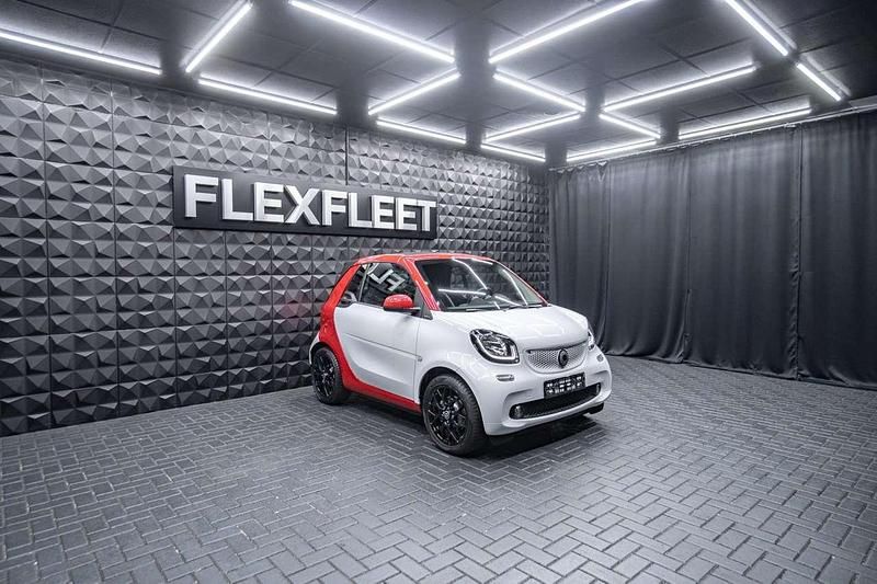 Weiß Gebraucht 2016 Smart ForTwo Cabrio Cabrio | 15.990 € (Fairer Preis) - Bild 1/4