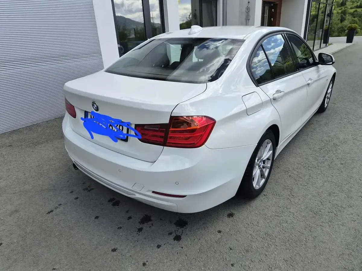 Gebraucht BMW 320 Efficient Dynamics 163 PS (119 kW) 2013 Weiß Limousine