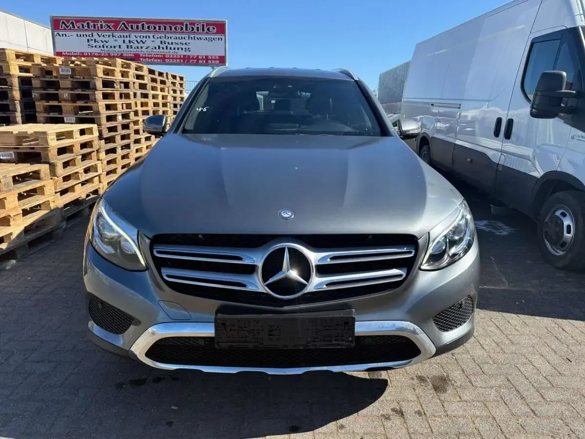 Gebraucht Mercedes GLC350 211 PS (155 kW) 2017 Grau SUV