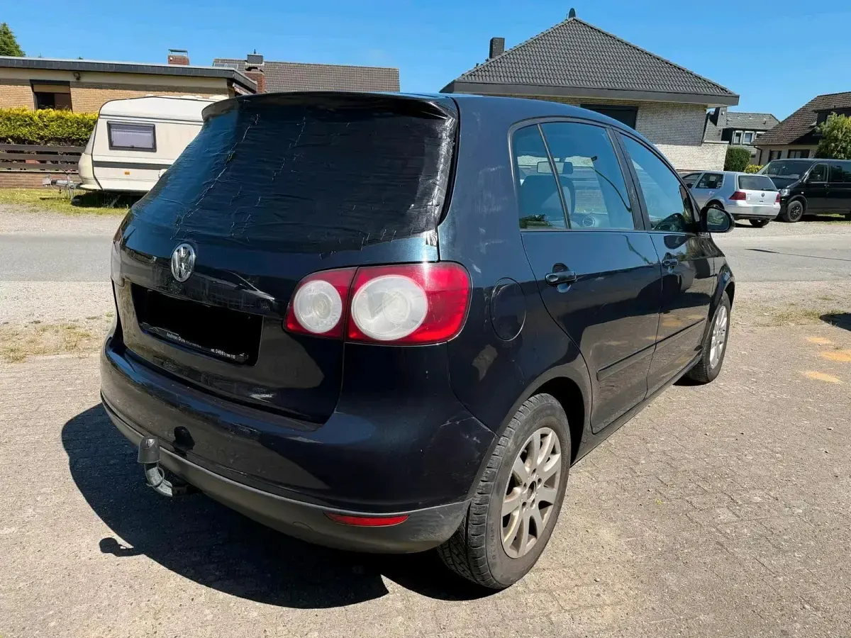Occasion VW Golf IV 101 ch (74 kW) 2005 Noir Berline
