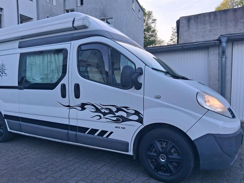 Gebraucht Renault Trafic 114 PS (83 kW) 2013 Weiß Van / Kleinbus