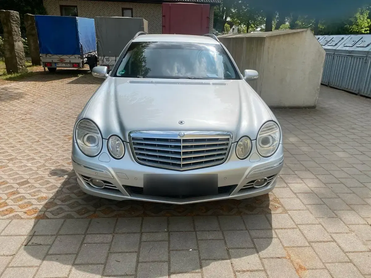 Brugt Mercedes E320 Avantgarde 224 HK (164 kW) 2007 Sølv Stationcar