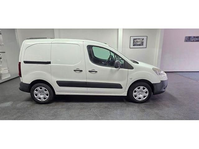 Blanc banquise Gebraucht 2013 Peugeot Partner Van / Kleinbus | 4.700 € (Fairer Preis) - Bild 1/4