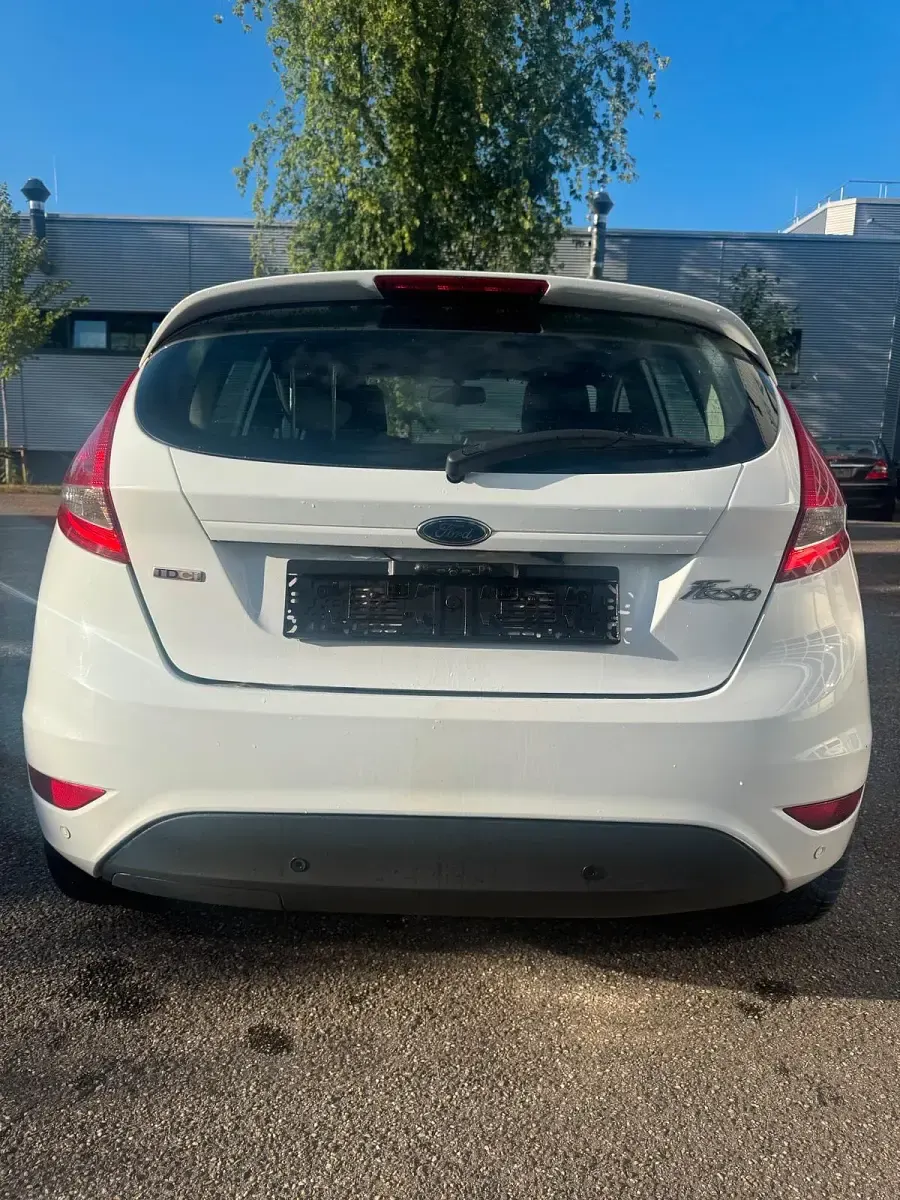 Gebraucht Ford Fiesta 70 PS (51 kW) 2010 Kleinwagen