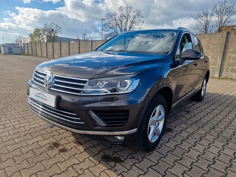 Gebraucht VW Touareg Terrain Tech 262 PS (192 kW) 2016 Braun SUV