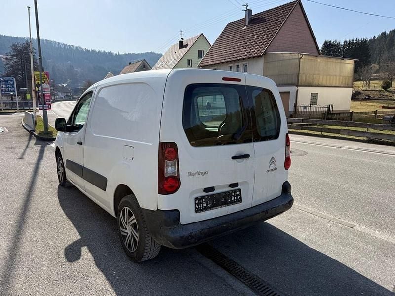 Gebraucht Citroën Berlingo 75 PS (55 kW) 2012 Weiß Van / Kleinbus