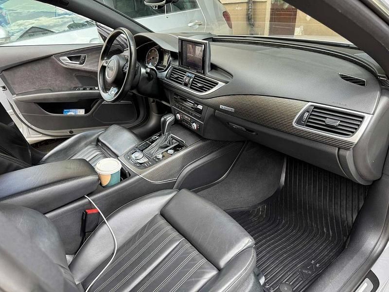 Gebraucht Audi A7 Ambiente 326 PS (239 kW) 2015 Grau Kleinwagen