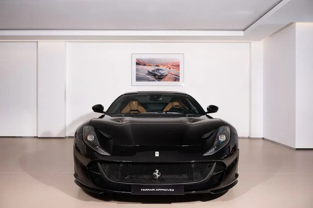Second-hand Ferrari 812 829 CP (609 kW) 2022 Negru
