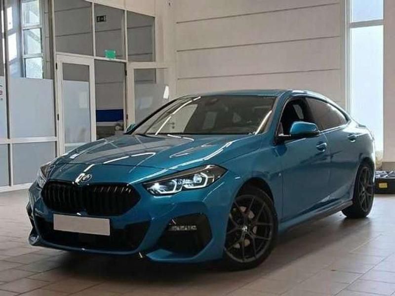 Snapper rocks blue (metallic) Gebraucht 2024 BMW 218 Sport Line Limousine | 28.999 € (Etwas zu teuer) - Bild 1/4