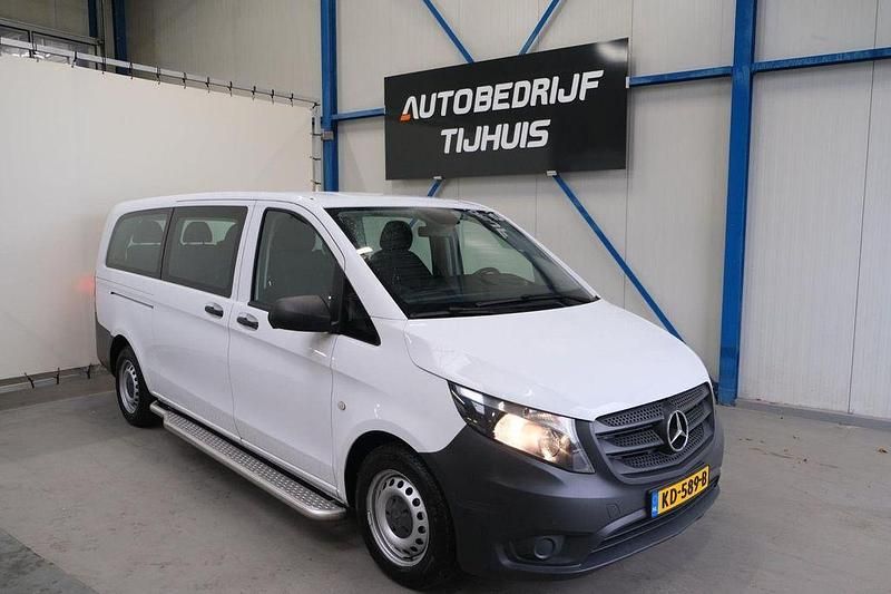 Weiß Gebraucht 2016 Mercedes Vito Van / Kleinbus | 13.855 € (Teuer) - Bild 1/4