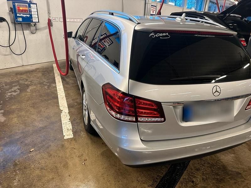 Second-hand Mercedes E220 170 CP (125 kW) 2015 Argintiu Break
