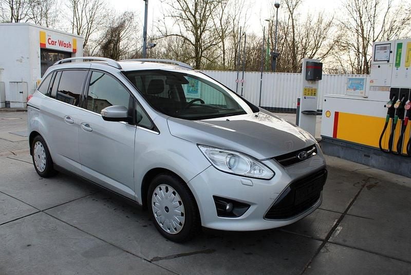 Gebraucht Ford Grand C-Max 163 PS (119 kW) 2013 Silber Van / Kleinbus