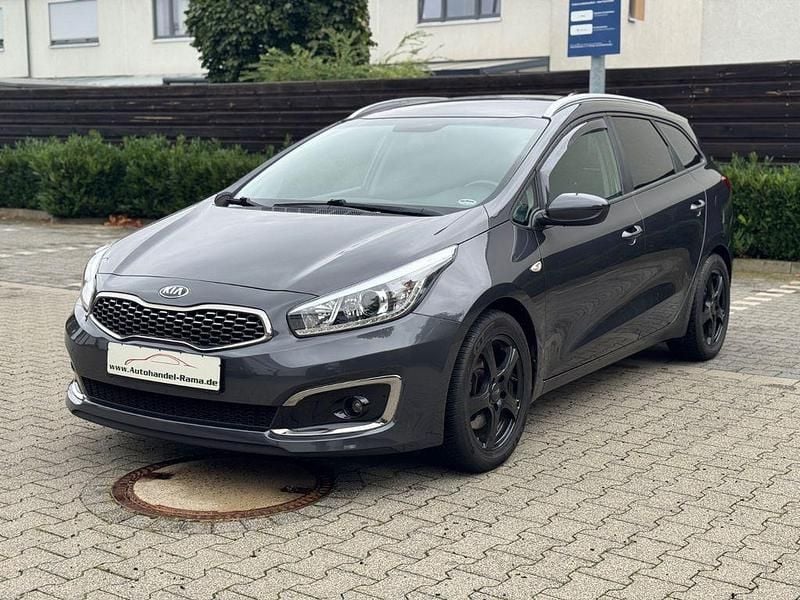 Schwarz Gebraucht 2018 Kia Ceed Sportswagon Kombi | 9.490 € (Fairer Preis) - Bild 1/4