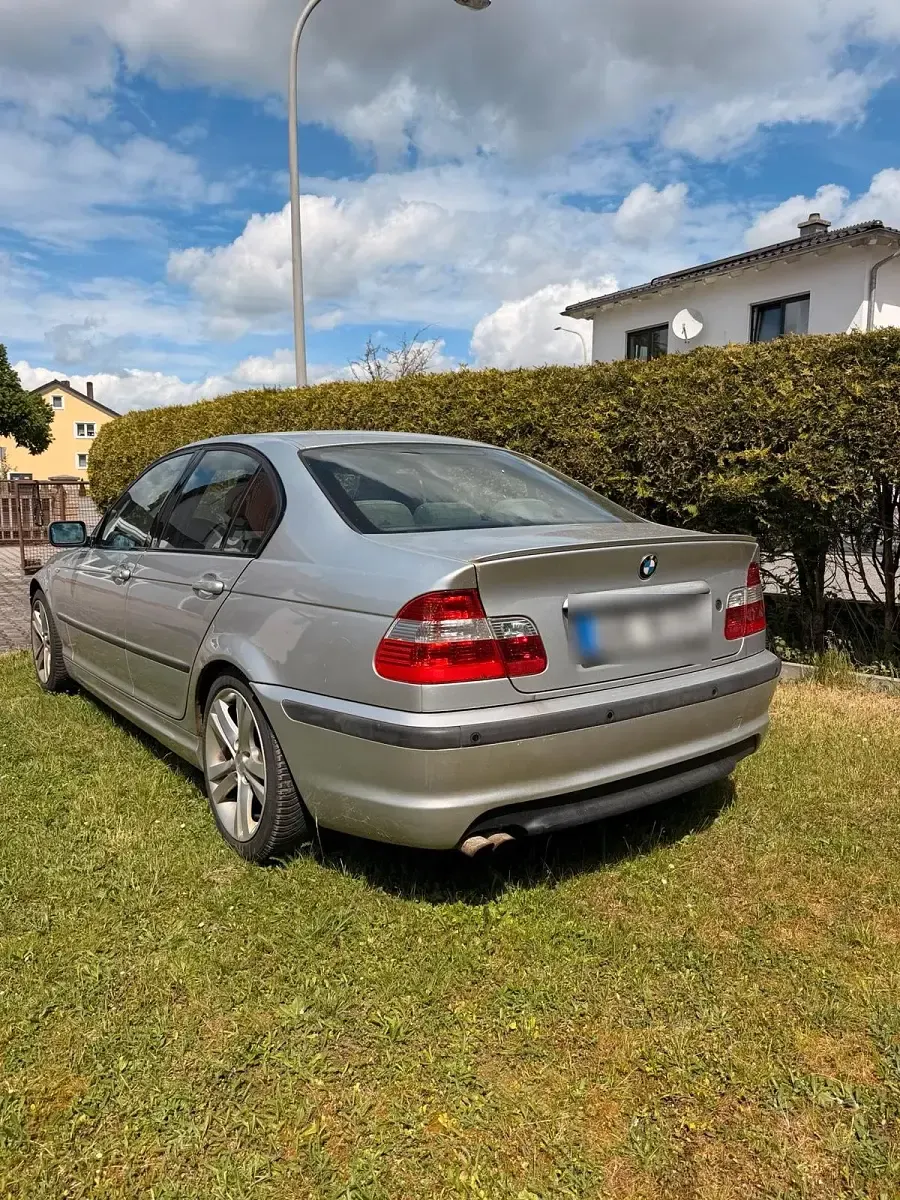 Gebraucht BMW 320 170 PS (125 kW) 2005 Silber Limousine