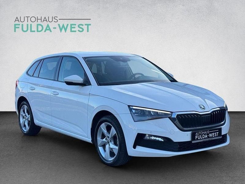 Gebraucht Skoda Scala Style 116 PS (85 kW) 2019 Candyweiss Kleinwagen