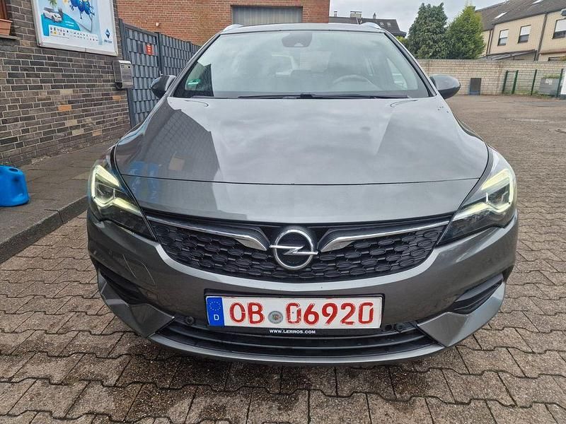 Grau Gebraucht 2020 Opel Astra Elegance Kombi | 6.799 € (Superpreis) - Bild 1/4