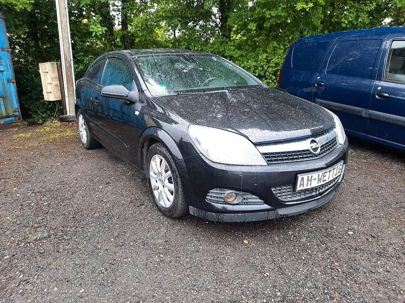 Schwarz Gebraucht 2008 Opel Astra GTC Edition Limousine | 3.499 € (Fairer Preis) - Bild 1/4