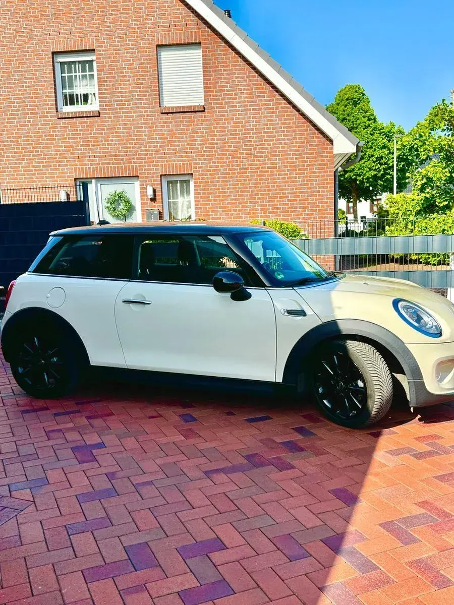 Gebraucht Mini Cooper 136 PS (100 kW) 2017 Weiß Kleinwagen