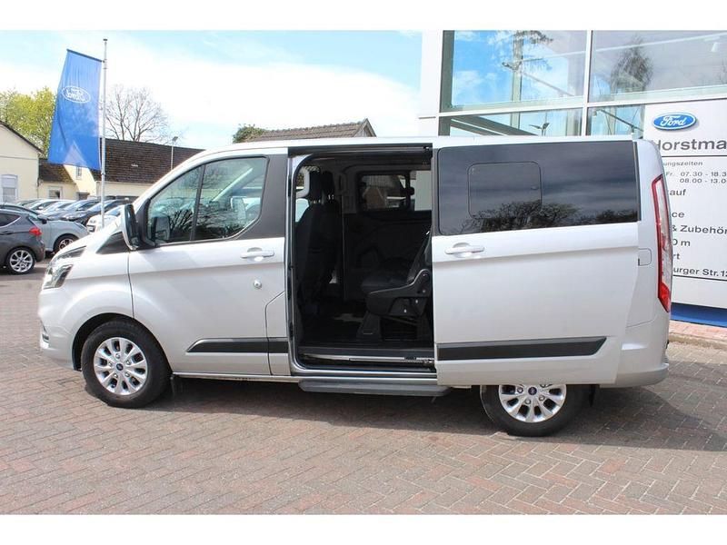 Gebraucht Ford Tourneo Trend 131 PS (96 kW) 2020 Silber Van / Kleinbus