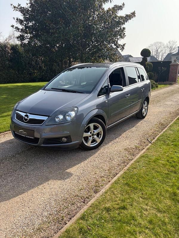 Gebraucht Opel Zafira 140 PS (102 kW) 2007 Grau Van / Kleinbus