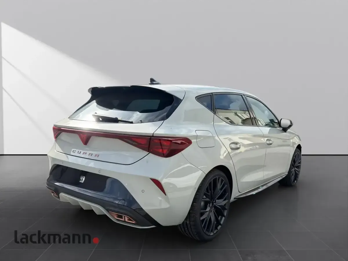 Neu Cupra Leon VZ 272 PS (200 kW) 2025 Violett Limousine