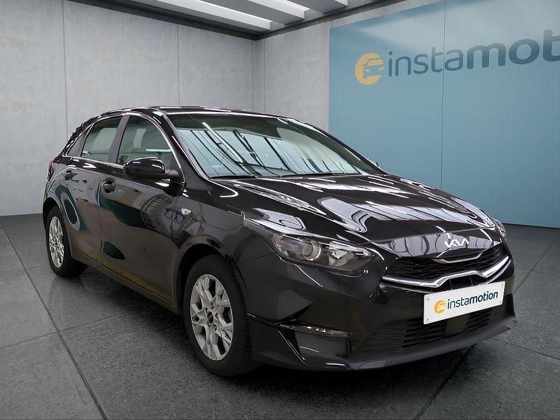 Gebraucht Kia Ceed 140 PS (102 kW) 2025 Schwarz Kleinwagen