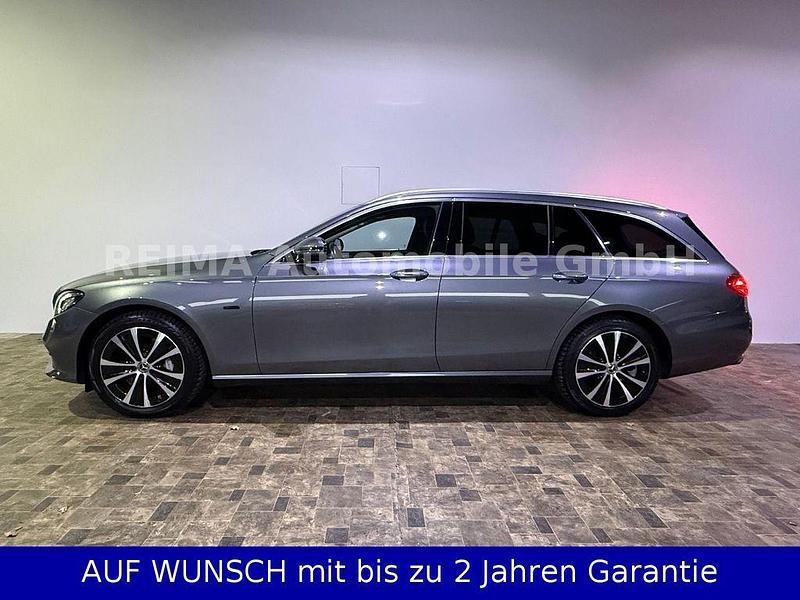 Gebraucht Mercedes E300 194 PS (142 kW) 2020 Grau Kombi
