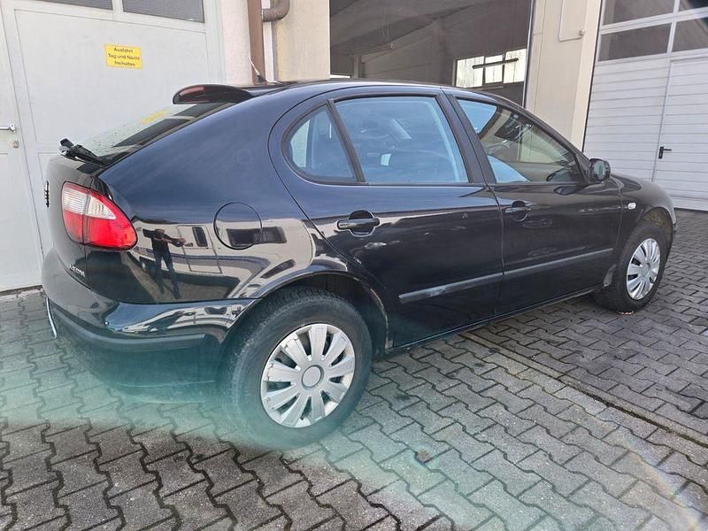 Gebraucht Seat Leon 105 PS (77 kW) 2002 Schwarz Kleinwagen