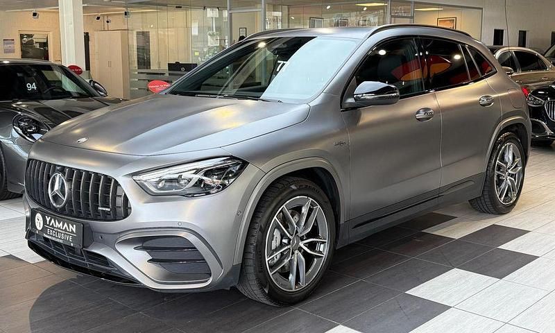 Grau Gebraucht 2024 Mercedes GLA35 AMG AMG SUV | 48.750 € (Fairer Preis) - Bild 1/4
