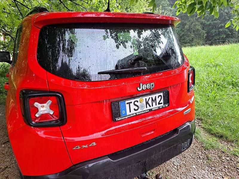 Gebraucht Jeep Renegade Longitude 140 PS (102 kW) 2020 Rot SUV