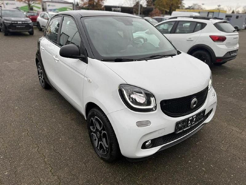 Gebraucht Smart ForFour Basis 90 PS (66 kW) 2017 Weiß Kleinwagen