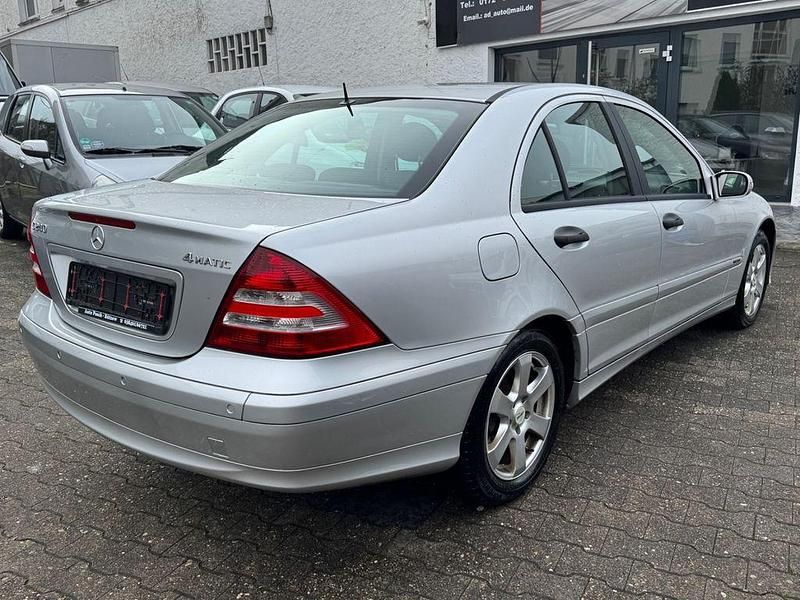 Gebraucht Mercedes C240 Classic 170 PS (125 kW) 2004 Silber Limousine