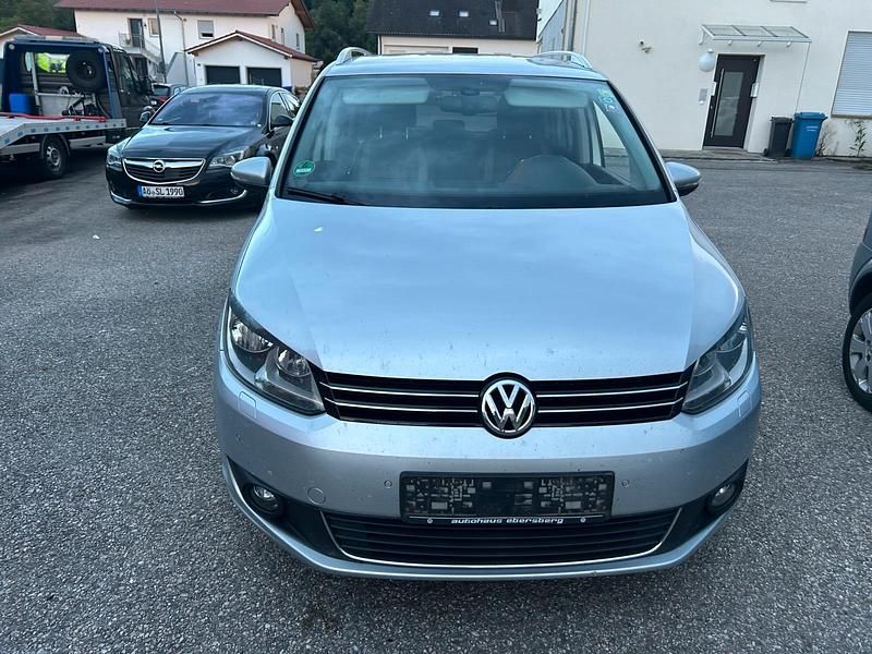 Silber Gebraucht 2013 VW Touran Life Van / Kleinbus | 7.500 € (Guter Preis) - Bild 1/4