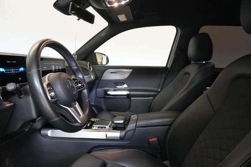 Gebraucht Mercedes GLB200 150 PS (110 kW) 2020 Grau SUV