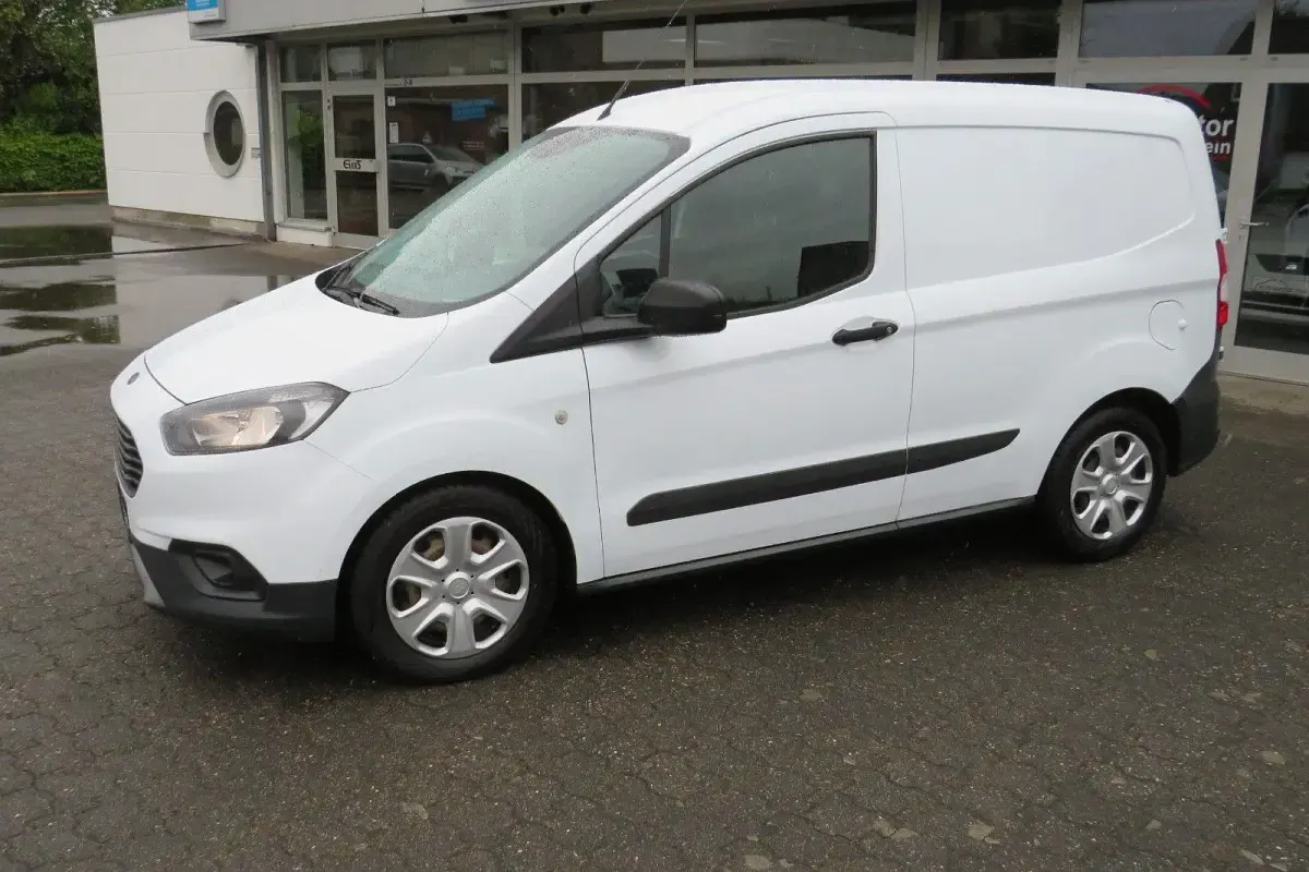 Gebraucht Ford Transit Trend 75 PS (55 kW) 2022 Weiß Van / Kleinbus