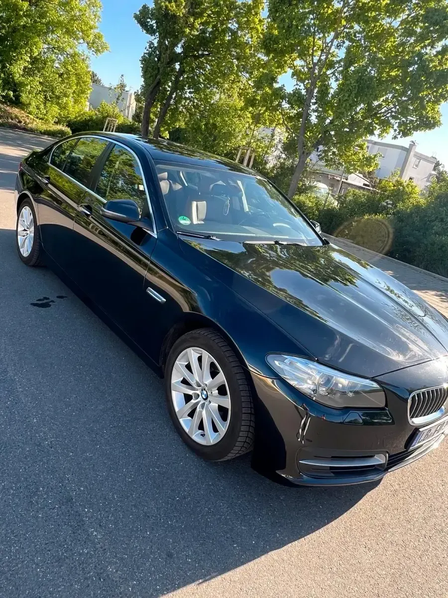Second-hand BMW 520 190 CP (139 kW) 2015 Negru Berlinǎ