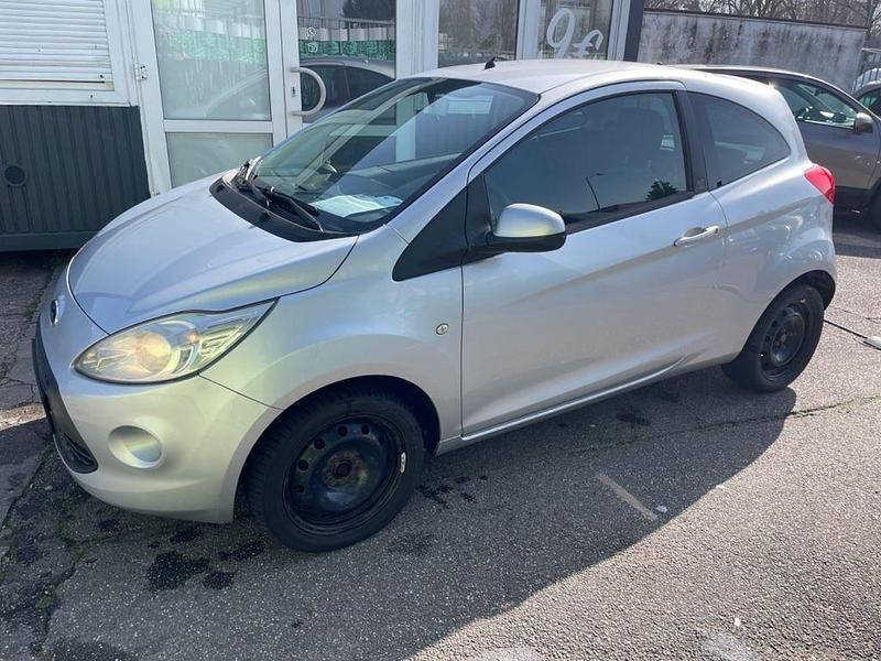 Gebraucht Ford Ka Titanium 69 PS (50 kW) 2012 Silber Kleinwagen
