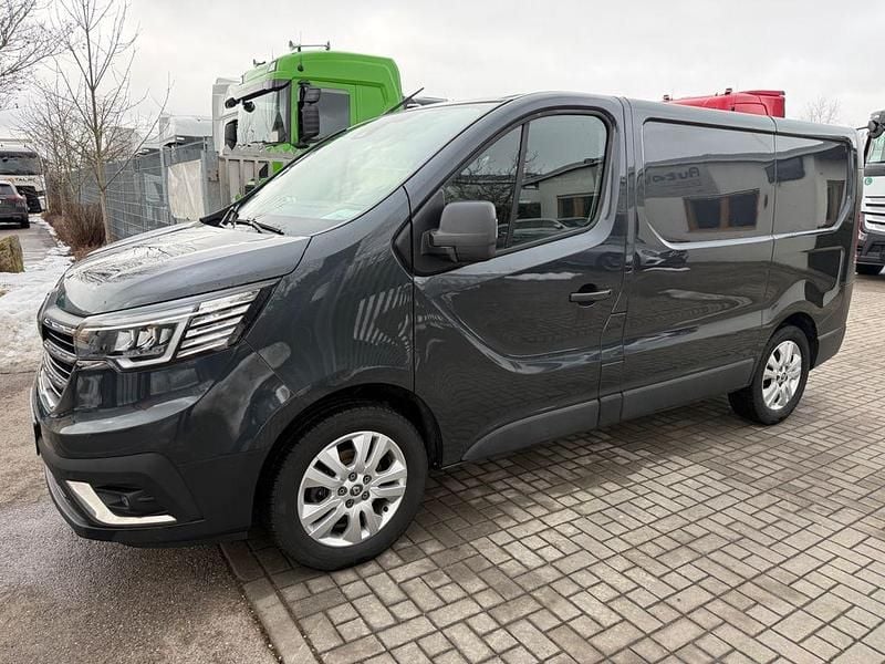 Gebraucht Renault Trafic 170 PS (125 kW) 2023 Grau Van / Kleinbus