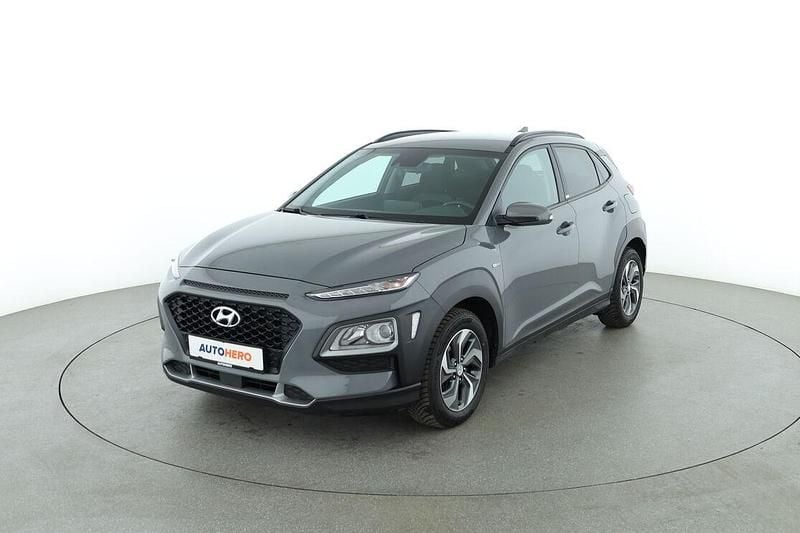 Grau Gebraucht 2020 Hyundai Kona Advantage SUV | 16.670 € (Guter Preis) - Bild 1/3