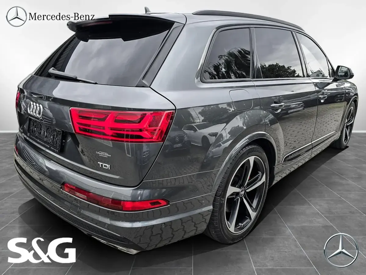 Gebraucht Audi SQ7 Ambiente 435 PS (319 kW) 2017 Daytonagrau perleffekt SUV