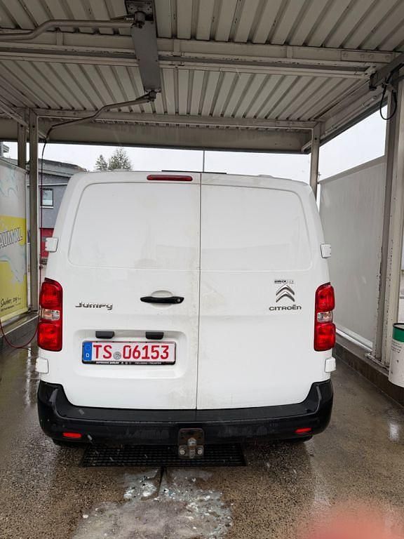 Gebraucht Citroën Jumpy 122 PS (89 kW) 2022 Weiß Van / Kleinbus
