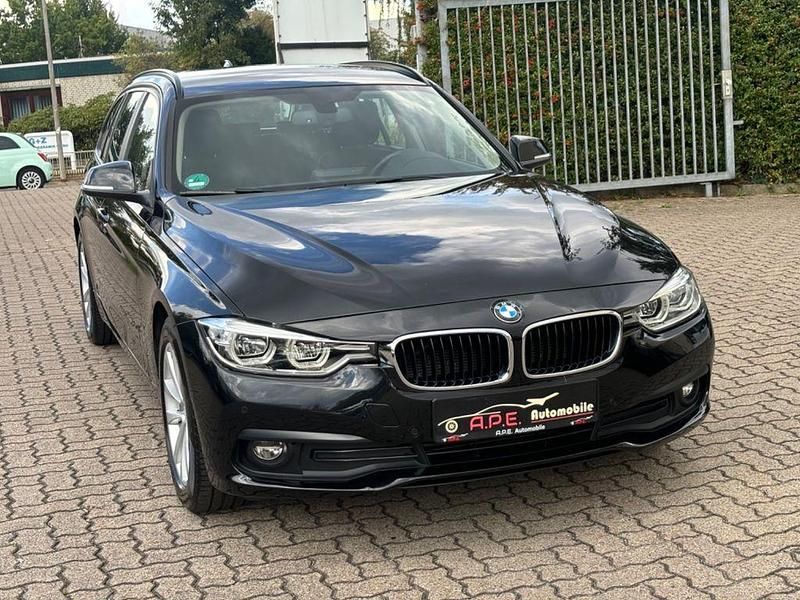 Saphirschwarz Gebraucht 2018 BMW 318 Performance Kombi | 9.499 € (Guter Preis) - Bild 1/4