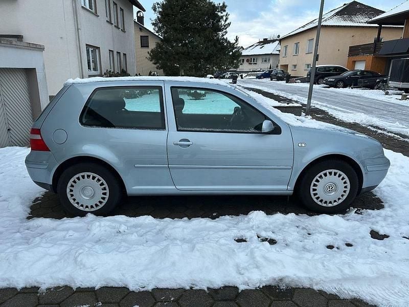 Silber Gebraucht 2003 VW Golf Pacific Limousine | 3.190 € (Teuer) - Bild 1/4