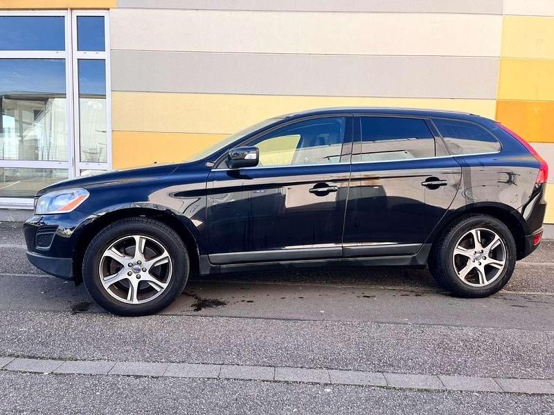 Gebraucht Volvo XC60 Summum 163 PS (119 kW) 2010 Schwarz SUV