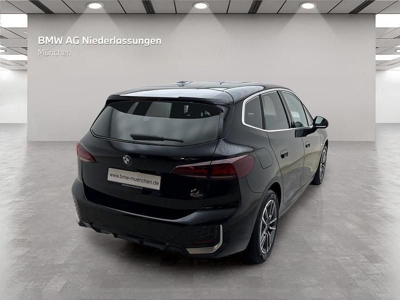 Gebraucht BMW 220 Active Tourer M Sport 156 PS (114 kW) 2022 Schwarz Van / Kleinbus