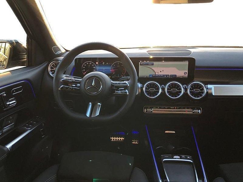 Gebraucht Mercedes GLB220 190 PS (139 kW) 2025 Metalliclack mountaingrau SUV