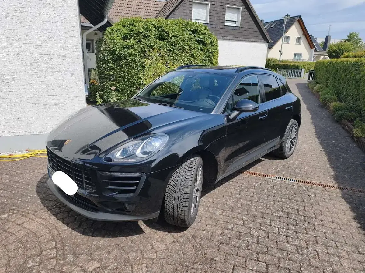 Gebraucht Porsche Macan 252 PS (185 kW) 2018 Schwarz SUV