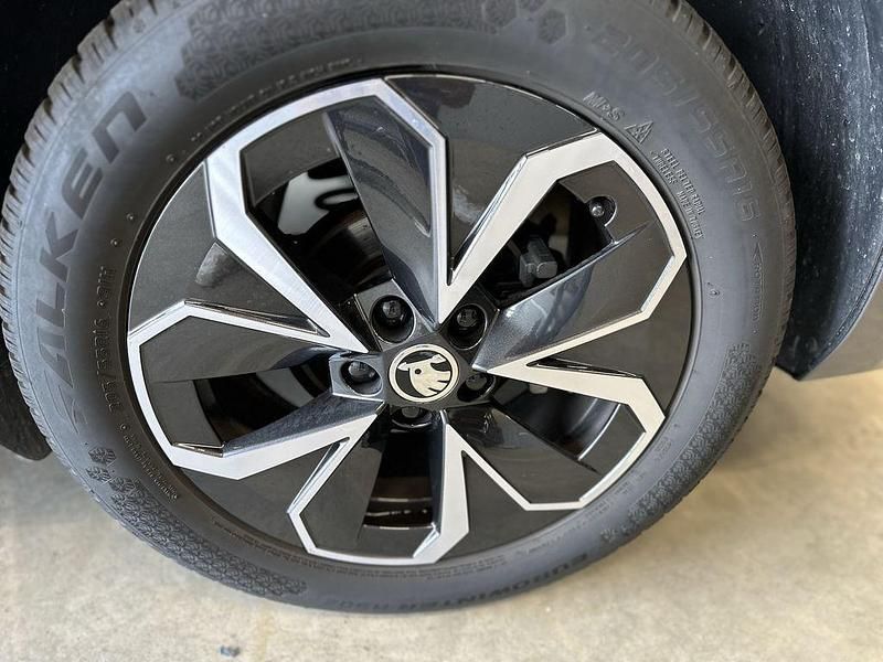 Gebraucht Skoda Scala Selection 116 PS (85 kW) 2024 Grau Kleinwagen