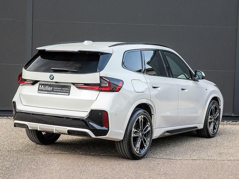 Gebraucht BMW X1 Performance 218 PS (160 kW) 2022 Mineralweiss (metallic) SUV